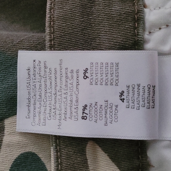 MOTHER High Waisted Looker Ankle Fray in See Me ( Camouflage) Size 25 - Picture 12 of 16